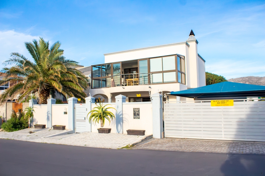 3 Bedroom Property for Sale in De Kelders Western Cape